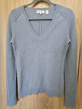 INHABIT Cashmere Fine Knit Detail Vneck pullover sweater Dusty Grey Blue Size M